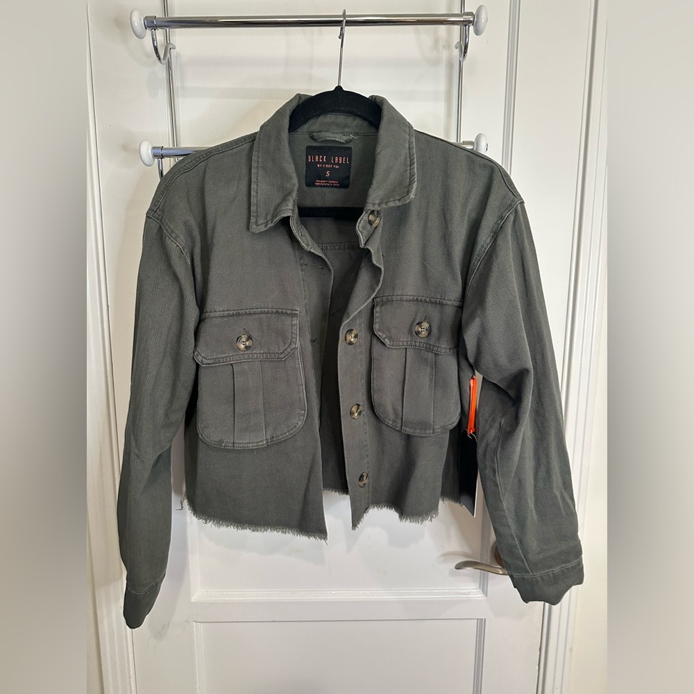 NWT Windsor Black Label Cropped Olive Green Cargo Button Jacket, Size S
